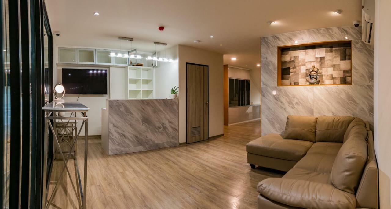 P18 Hotel Бангкок Екстер'єр фото